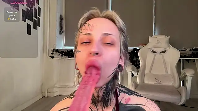 Snapshot of KizzieSherbert chatting on 10, 5, 2026 KizzieSherbert online show from 10, 5, 2026