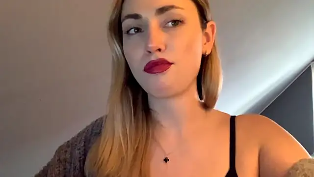 Snapshot of ScarlettSensitive chatting on 17, 3, 2026 ScarlettSensitive online show from 17, 3, 2026