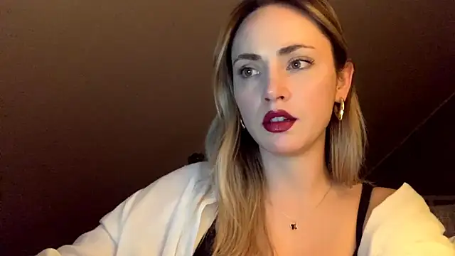 Snapshot of ScarlettSensitive chatting on 23, 3, 2026 ScarlettSensitive online show from 23, 3, 2026