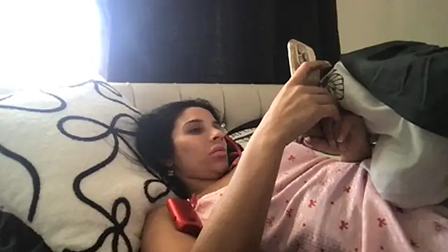 Miss juicy babes69 online show from 29, 3, 2026