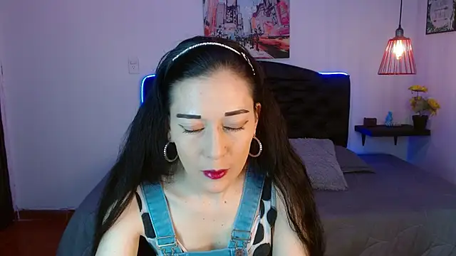 Snapshot of Mylu_xx chatting on 26, 5, 2026 Mylu xx online show from 26, 5, 2026