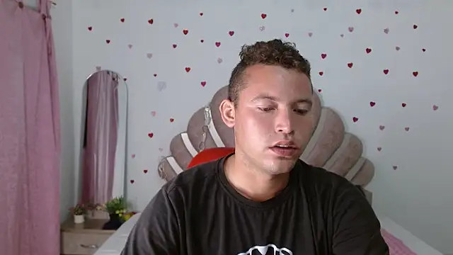 Snapshot of sven_fox723 chatting on 24, 5, 2026 sven fox723 online show from 24, 5, 2026
