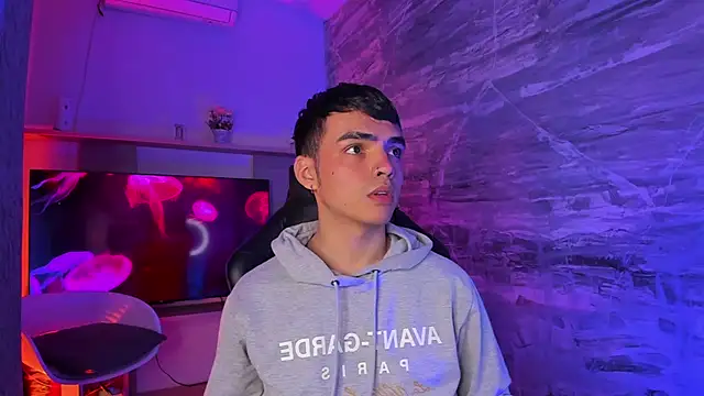 NicoKinggs  online show from 9, 4, 2026