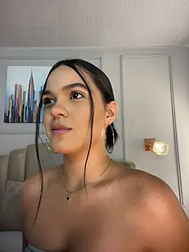 Bella-Ferrer online show from 28, 4, 2026