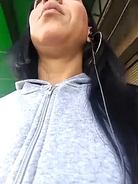 Camillemonroe  online show from 27, 4, 2026