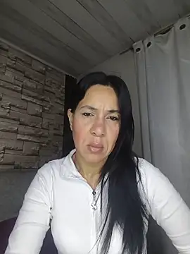 Snapshot of Camillemonroe_ chatting on 19, 6, 2026 Camillemonroe online show from 19, 6, 2026