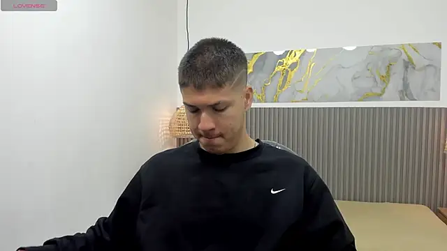 AlessandroFranco online show from 14, 4, 2026