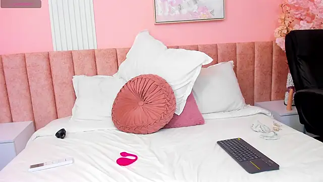 Skarlet Kiss online show from 16, 4, 2026