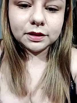 Snapshot of jennyyhottt chatting on 22, 4, 2026 jennyyhottt online show from 22, 4, 2026