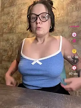 Snapshot of HubbaBaby chatting on 11, 6, 2026 HubbaBaby online show from 11, 6, 2026