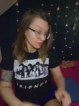 NicolePearl online show from 24, 5, 2026
