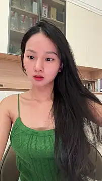 Lynn 33 online show from 26, 6, 2026