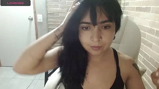 Snapshot of sweet-little chatting on 12, 6, 2026 sweet-little online show from 12, 6, 2026