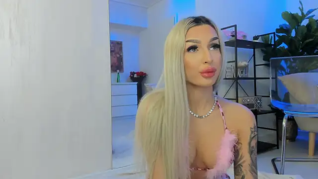 ArianaXO  online show from 6, 4, 2026