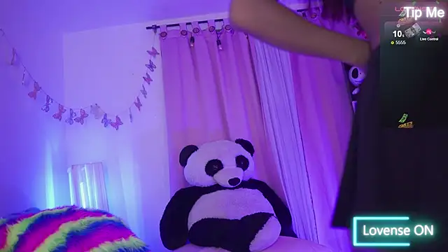 nahomy 2308 online show from 22, 4, 2026