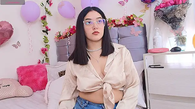 Isabella Roses  online show from 4, 4, 2026