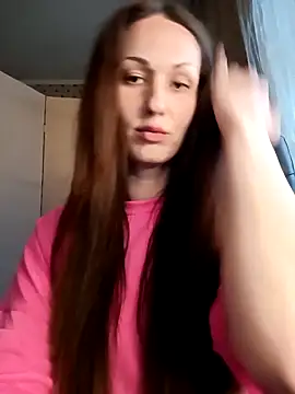 Snapshot of LunaCrystall chatting on 2, 4, 2026 LunaCrystall online show from 2, 4, 2026