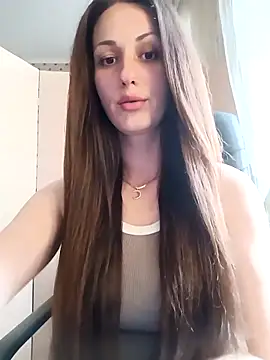 Snapshot of LunaCrystall chatting on 24, 4, 2026 LunaCrystall online show from 24, 4, 2026