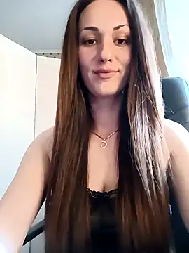 Snapshot of LunaCrystall chatting on 3, 5, 2026 LunaCrystall online show from 3, 5, 2026
