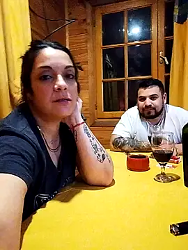 pareja-ma online show from 11, 3, 2026