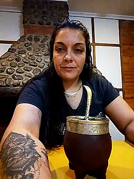 pareja-ma online show from 7, 4, 2026