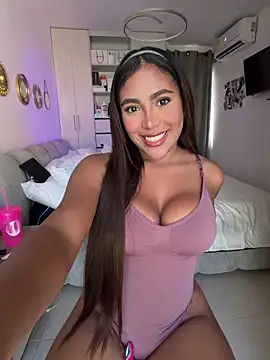 Snapshot of SaraValentina11 chatting on 26, 3, 2026 SaraValentina11 online show from 26, 3, 2026