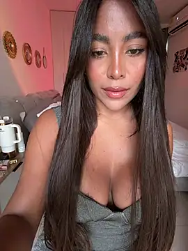 Snapshot of SaraValentina11 chatting on 19, 4, 2026 SaraValentina11 online show from 19, 4, 2026