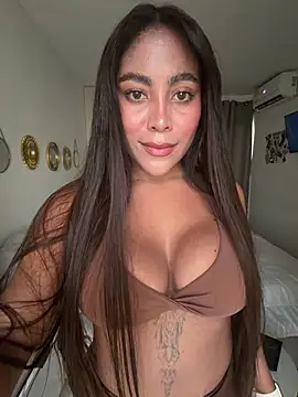 Snapshot of SaraValentina11 chatting on 21, 4, 2026 SaraValentina11 online show from 21, 4, 2026