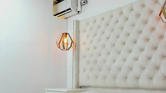 JEAN LEWIS2 online show from 28, 4, 2026