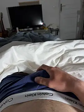 Elian0406 online show from 14, 4, 2026