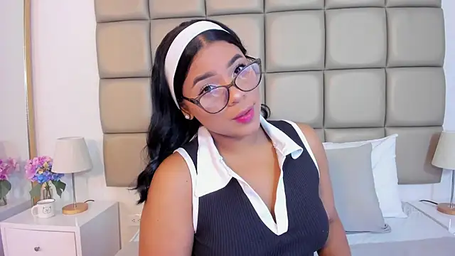 lilly williamss online show from 25, 3, 2026