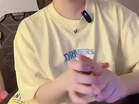 hunhun122 online show from 10, 4, 2026