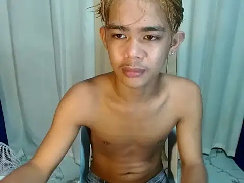 Snapshot of boynextdoorjosh chatting on 18, 5, 2026 boynextdoorjosh online show from 18, 5, 2026