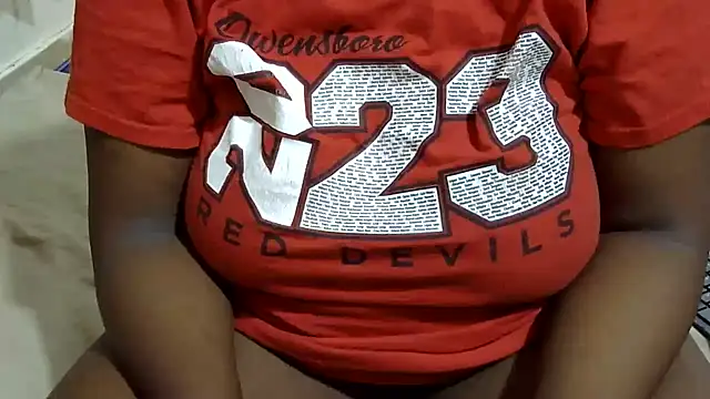 QueenOfBooty online show from 11, 3, 2026