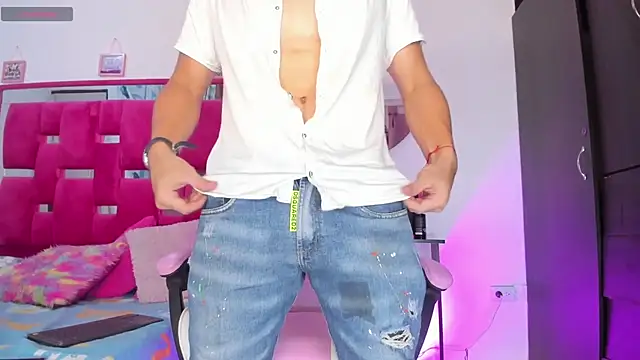 Christopher Harris  online show from 14, 4, 2026