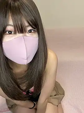 Snapshot of ichigonoiichan chatting on 27, 3, 2026 ichigonoiichan online show from 27, 3, 2026