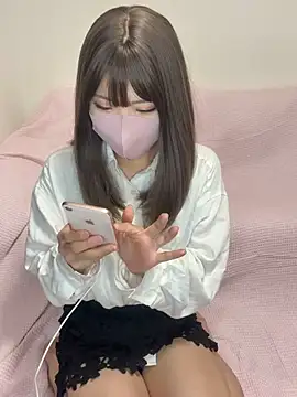 Snapshot of ichigonoiichan chatting on 2, 4, 2026 ichigonoiichan online show from 2, 4, 2026