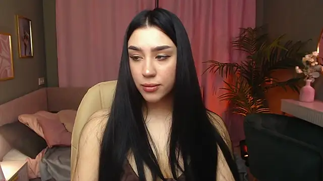 Winonna Ryder online show from 8, 4, 2026