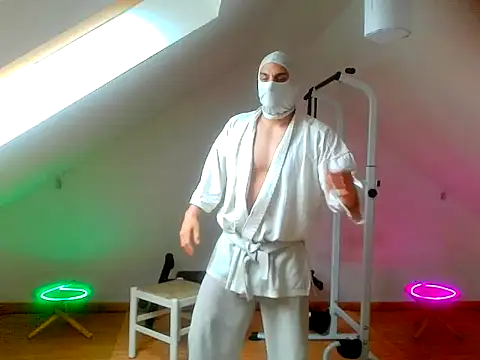 NinjaLaser online show from 15, 4, 2026