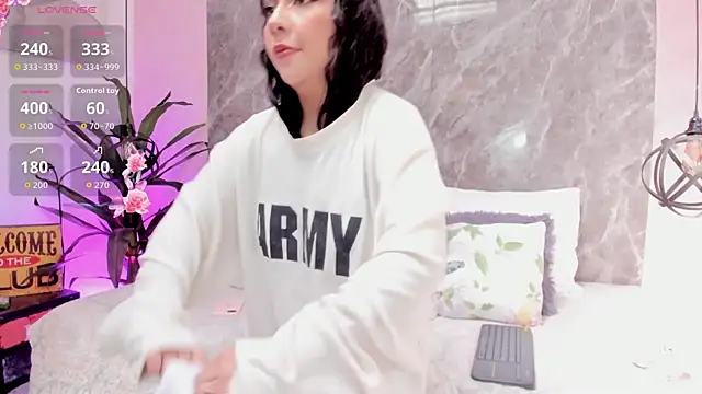 Megan Stein online show from 1, 4, 2026