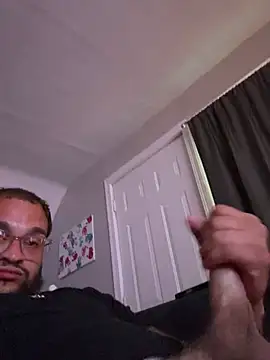 Snapshot of bigpappiii09 chatting on 16, 7, 2026 bigpappiii09 online show from 16, 7, 2026