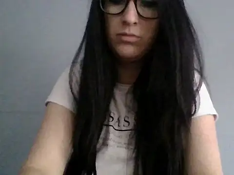 Snapshot of TheVictoriaWolf chatting on 13, 4, 2026 TheVictoriaWolf online show from 13, 4, 2026