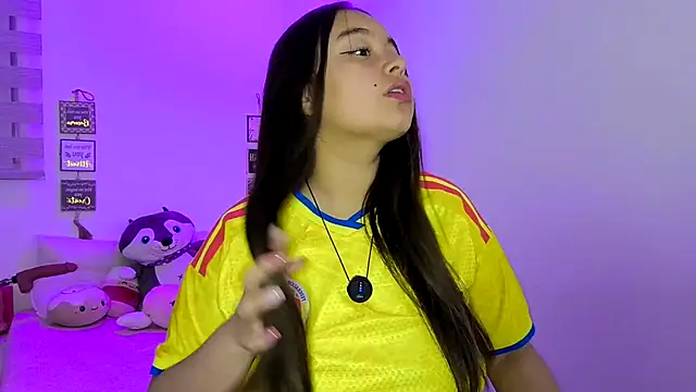 Snapshot of cherry_valeria chatting on 4, 7, 2026 cherry valeria online show from 4, 7, 2026