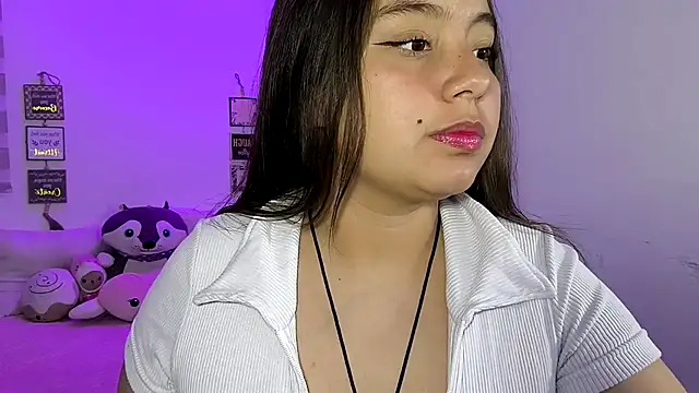 Snapshot of cherry_valeria chatting on 4, 8, 2026 cherry valeria online show from 4, 8, 2026