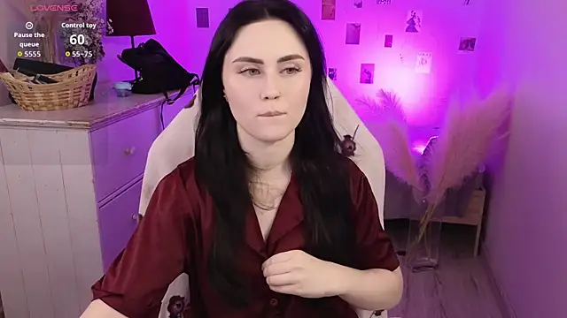 NoraLumi online show from 13, 6, 2026