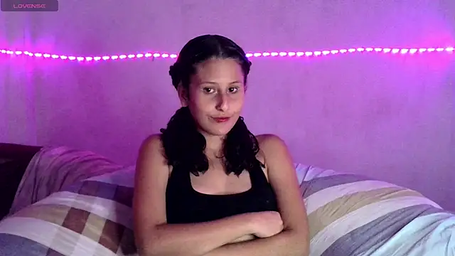 Snapshot of Zoey09 chatting on 15, 3, 2026 Zoey09 online show from 15, 3, 2026
