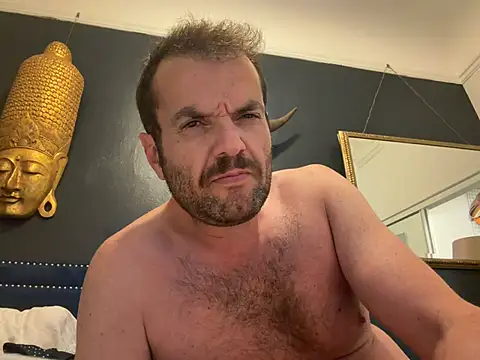 Snapshot of showclouds chatting on 12, 3, 2026 showclouds online show from 12, 3, 2026