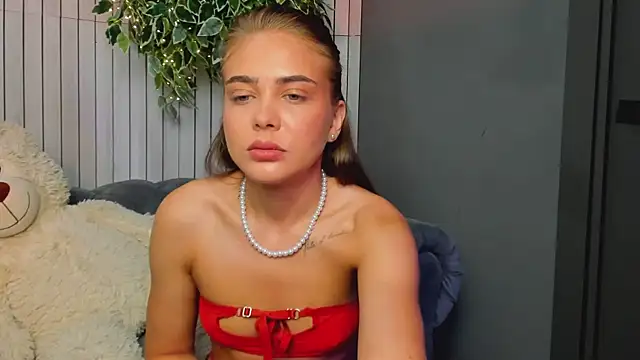 Snapshot of MilaLewi chatting on 30, 5, 2026 MilaLewi online show from 30, 5, 2026