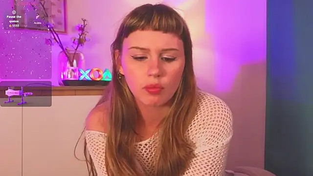 Snapshot of Anny_Ray_ chatting on 8, 7, 2026 Anny Ray online show from 8, 7, 2026