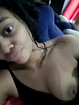 Snapshot of marialuiza2027 chatting on 7, 5, 2026 marialuiza2027 online show from 7, 5, 2026